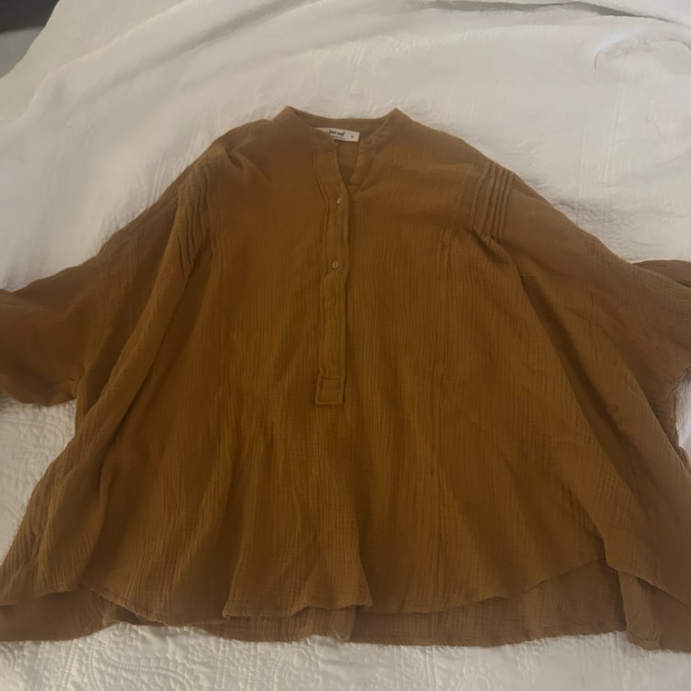 Three Bird Nest gold oversized blouse